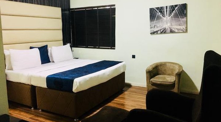 De Brit Hotel