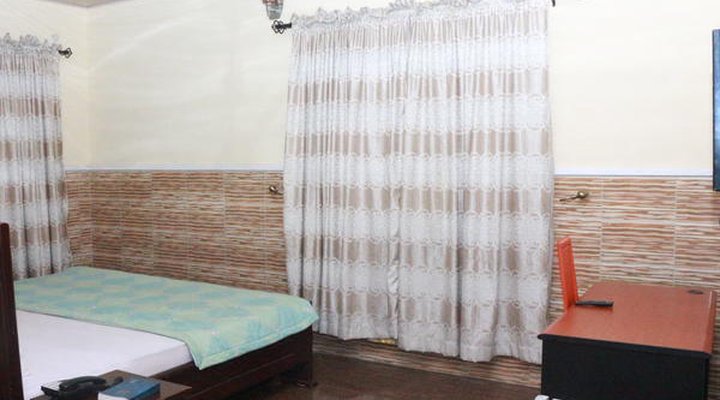 L & L Executive Hotels