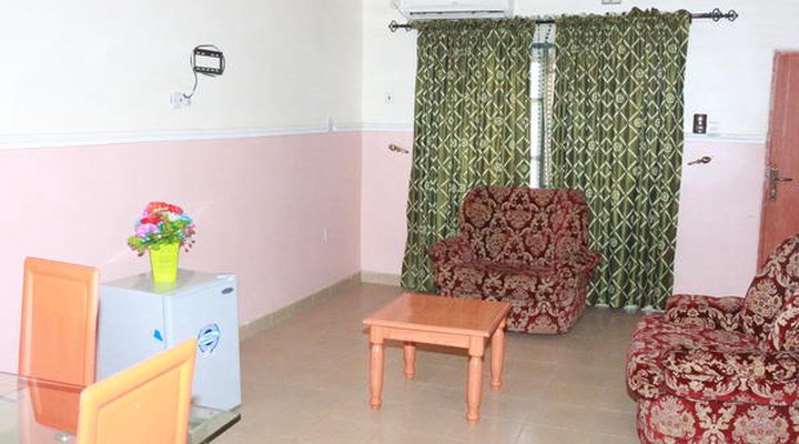 L & L Executive Hotels