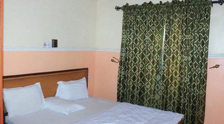 L & L Executive Hotels