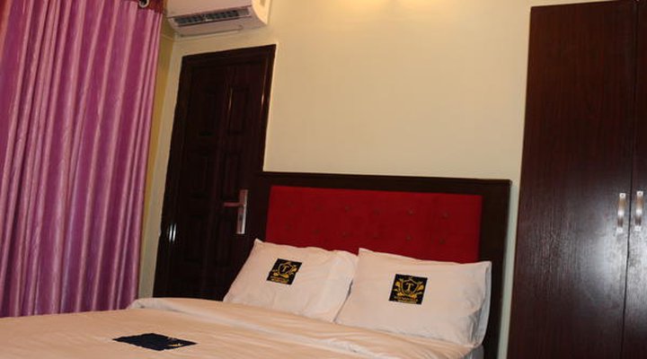 Tommsville Hotels