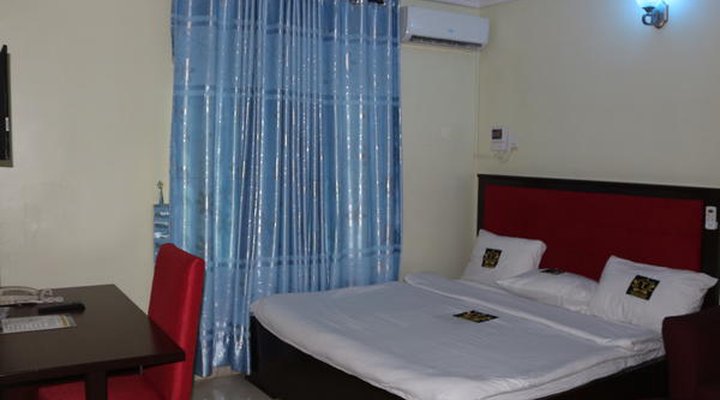 Tommsville Hotels