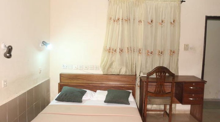 Liz Ani Hotels