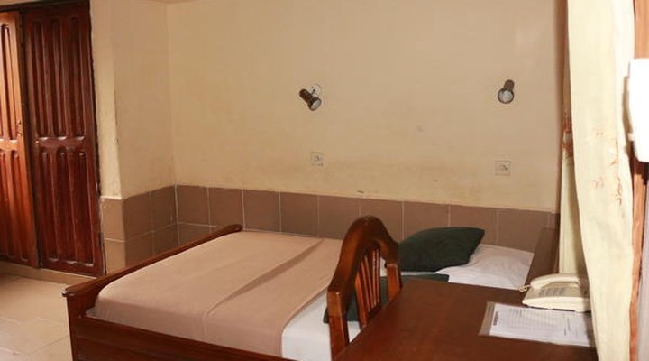 Liz Ani Hotels