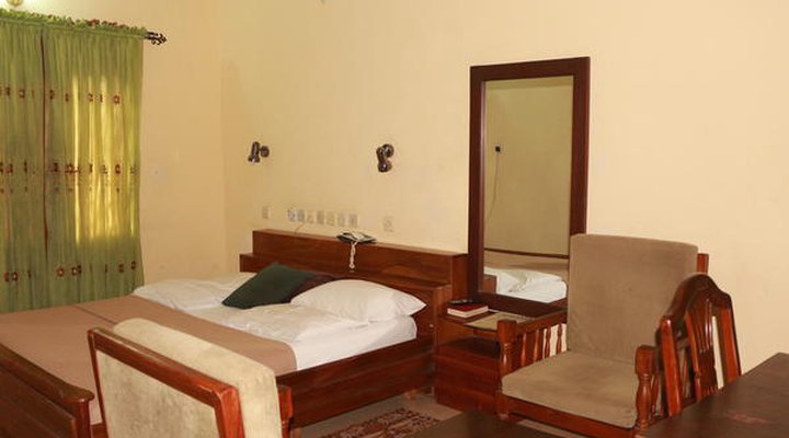 Liz Ani Hotels