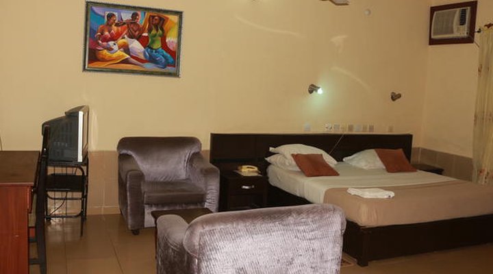 Liz Ani Hotels