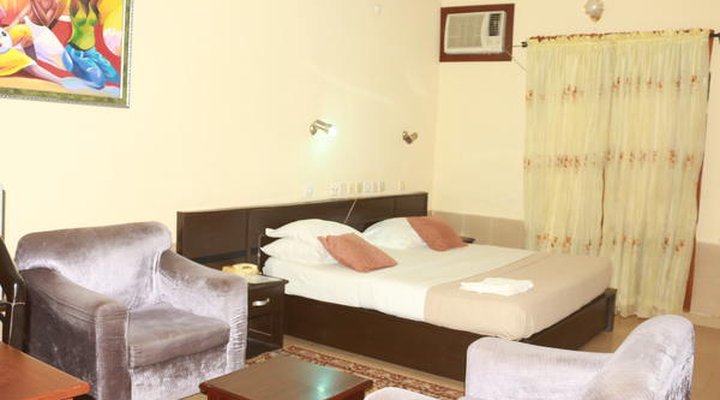 Liz Ani Hotels