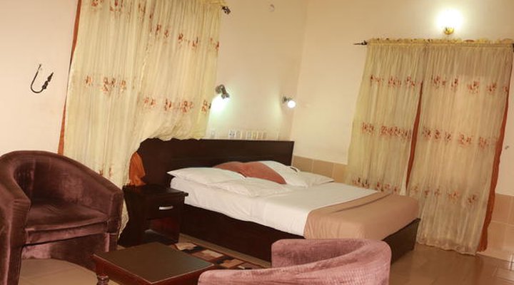 Liz Ani Hotels