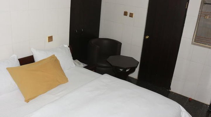Cute Villa Hotel And Suites