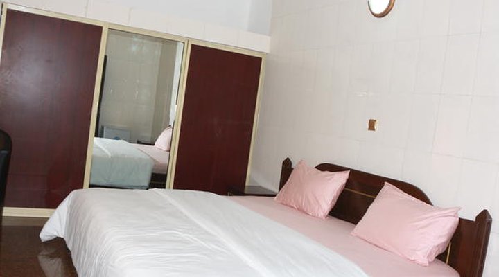 Cute Villa Hotel And Suites