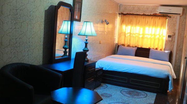 Cute Villa Hotel And Suites