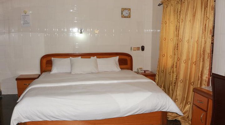 Cute Villa Hotel And Suites
