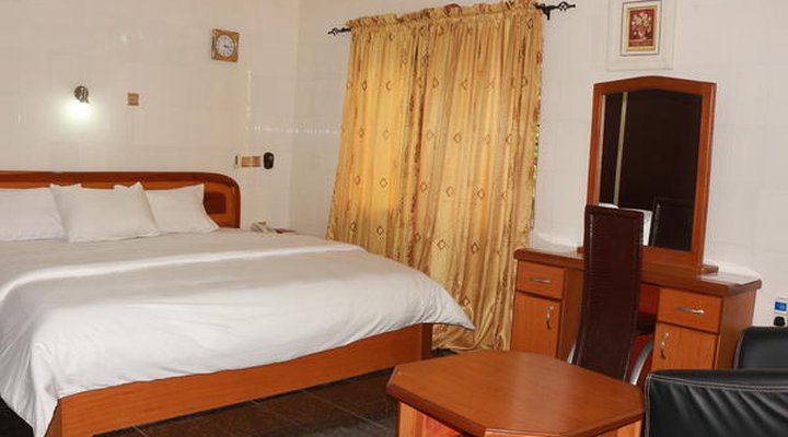 Cute Villa Hotel And Suites