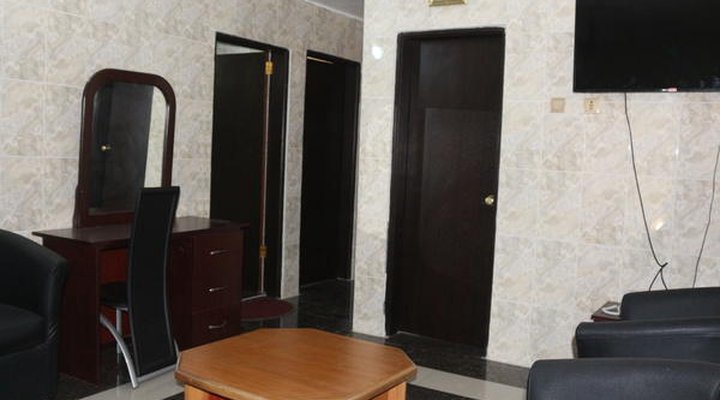 Cute Villa Hotel And Suites