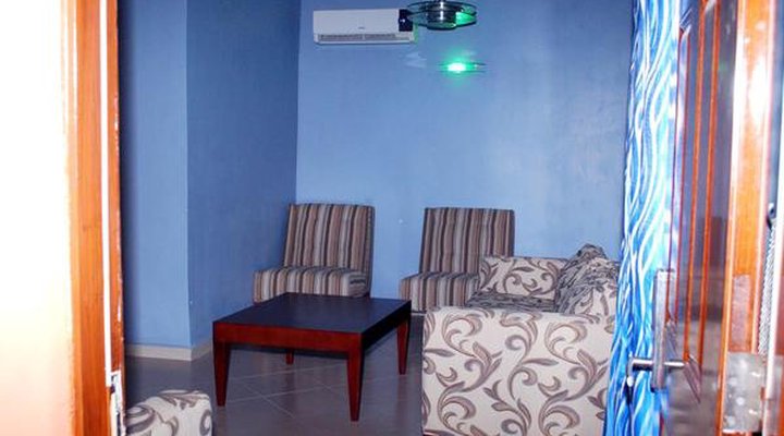 Sugarland Hotel & Suites