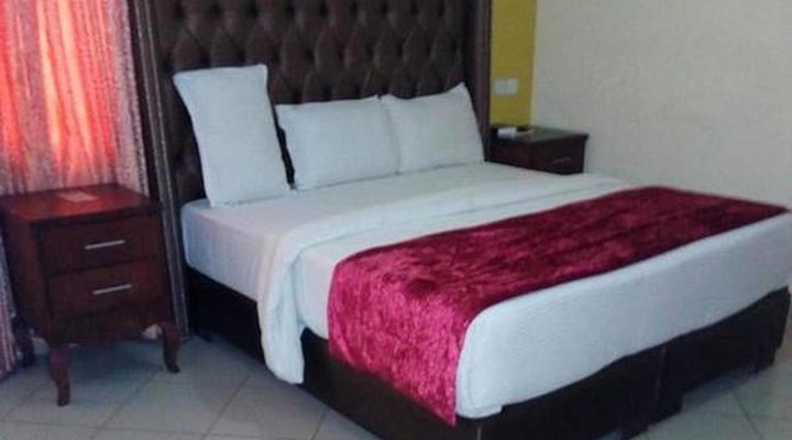 Sugarland Hotel & Suites