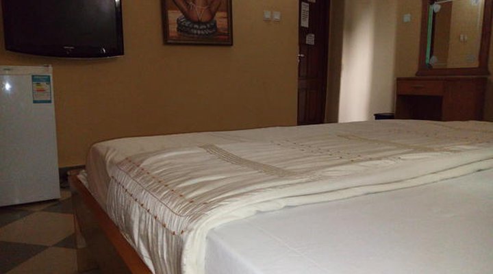 Richanthonio Suites