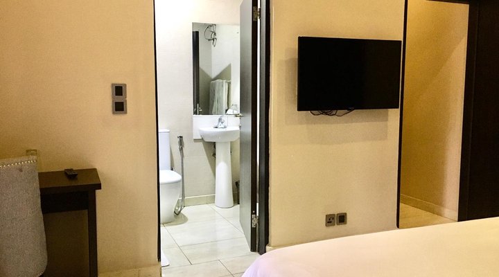 House 56 Hotel & Suites