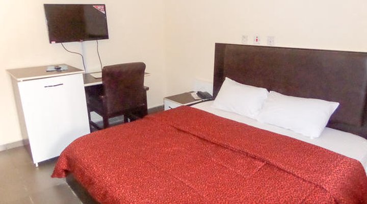 Dreamland Suites