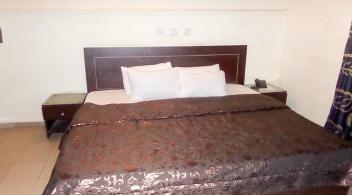 Dreamland Suites