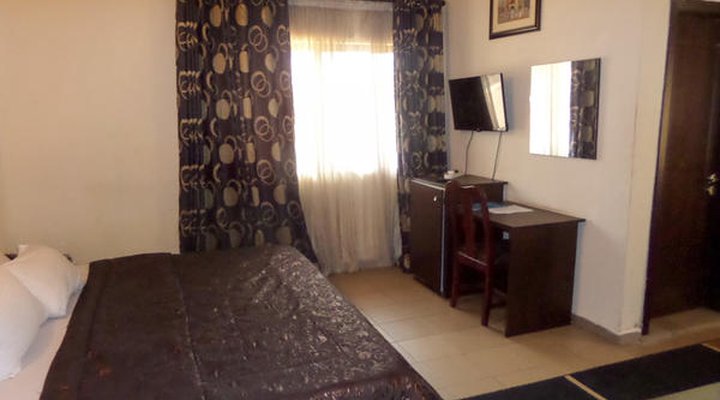 Dreamland Suites