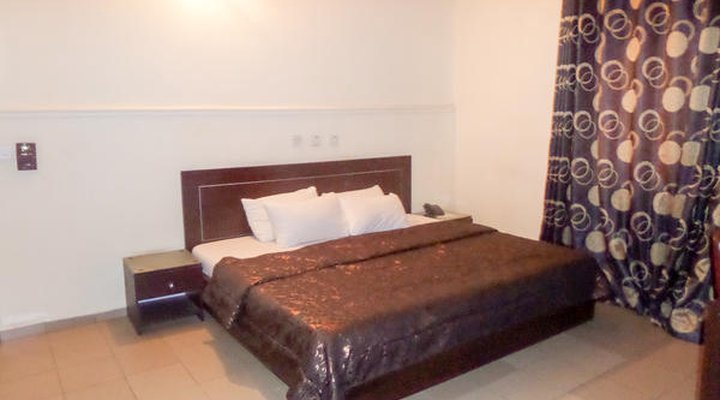 Dreamland Suites