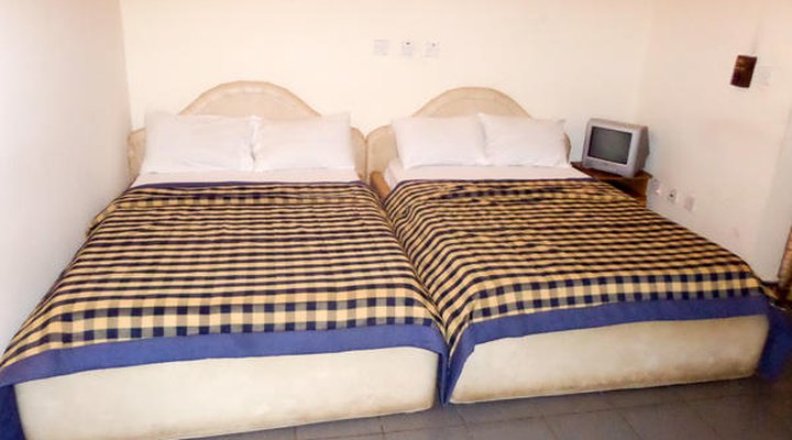 Dreamland Suites