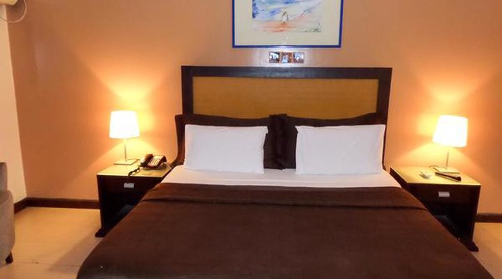 Manyxville Hotel & Suites