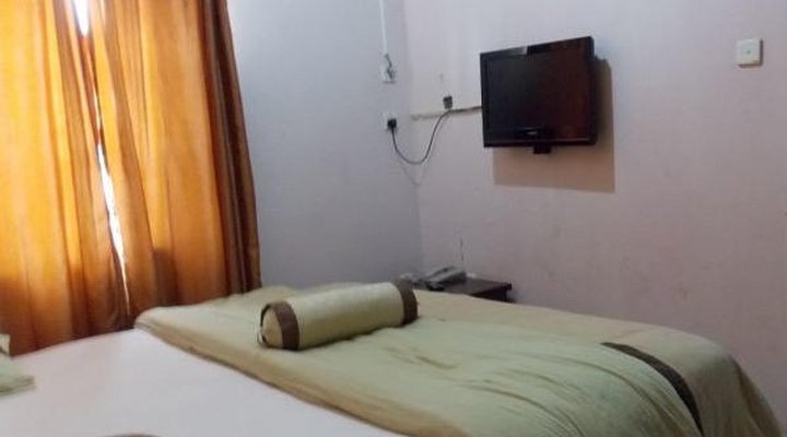 Gade Place Hotel
