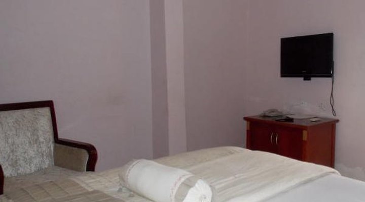 Gade Place Hotel