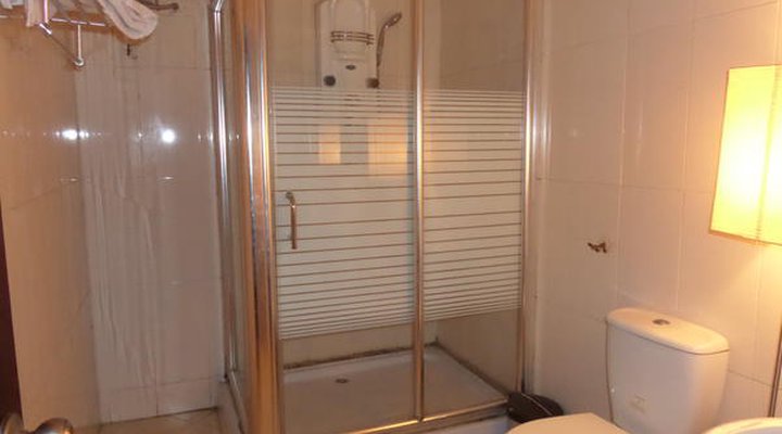 Ellis Suites