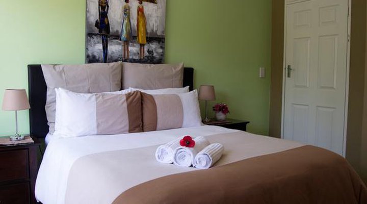 Summer Garden Guest House (Urban Jungle)