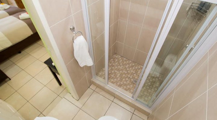 Summer Garden Guest House (Urban Jungle)