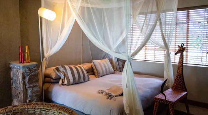 Mhangela Lodge Balule