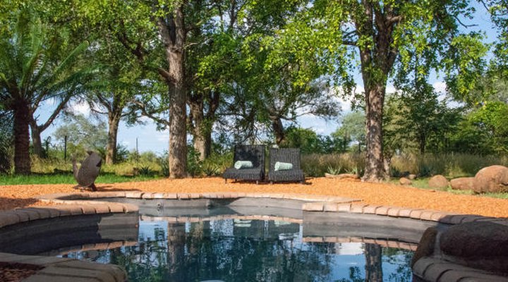 Mhangela Lodge Balule
