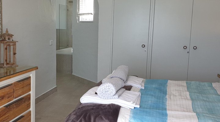 47 Perissa, Santorini, Shakas Rock, KZN