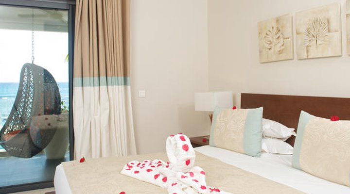Leora Beach by Horizon Holidays