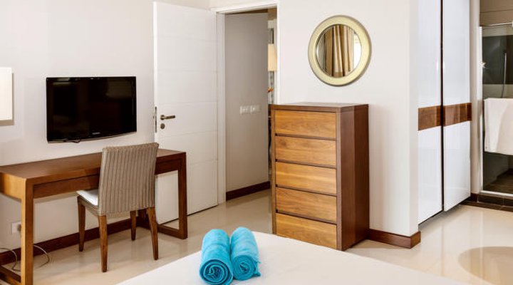 Leora Beach by Horizon Holidays