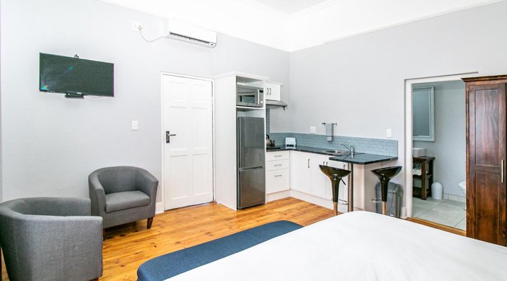 Victorian Square Guesthouse