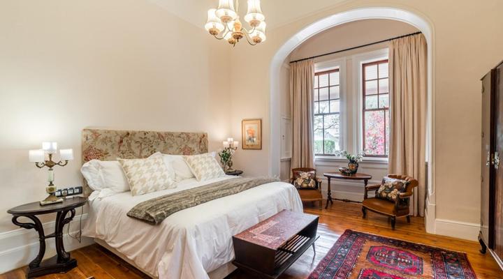 Welgeluk Feather Palace