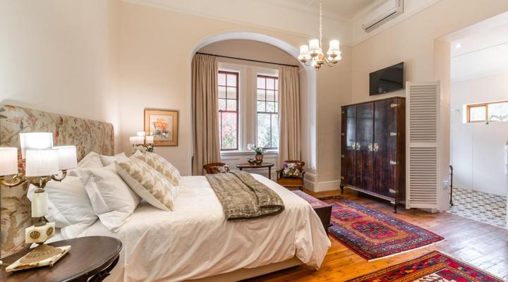 Welgeluk Feather Palace