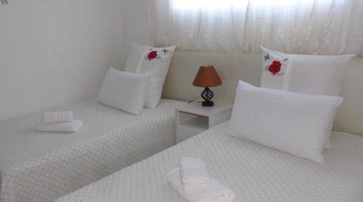 Roba Monakedi Guest Lodge