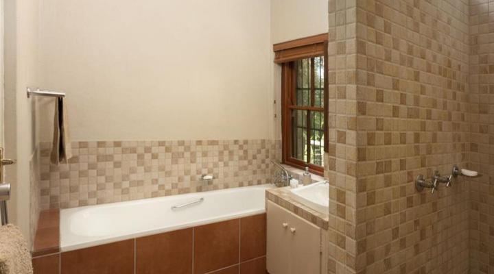 Tzamenkomst River Lodge