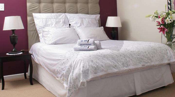 15 On Penguin Guesthouse