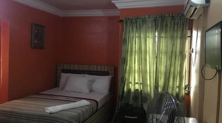 Hardrock Hotel and Suites LTD