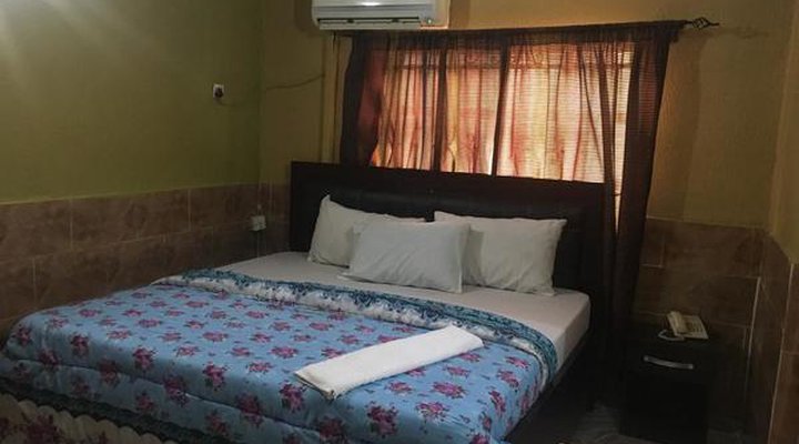 Hardrock Hotel and Suites LTD