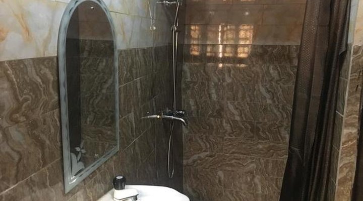 Hardrock Hotel and Suites LTD