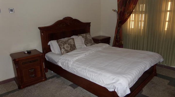 Tokke Hotel and Apartment