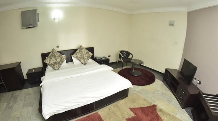 Tokke Hotel and Apartment