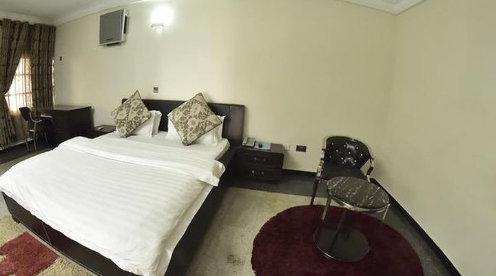 Tokke Hotel and Apartment